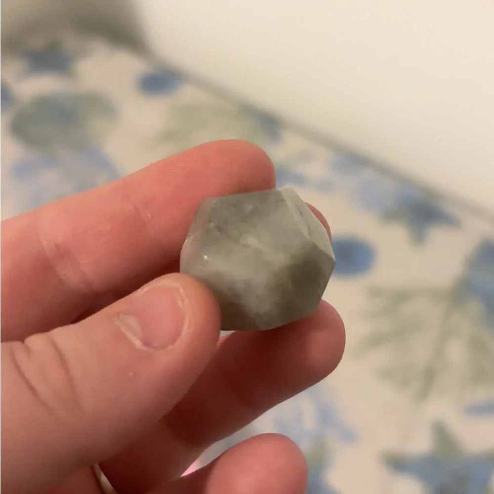 Mini Geometric Labradorite Carving - Picture 2 of 2